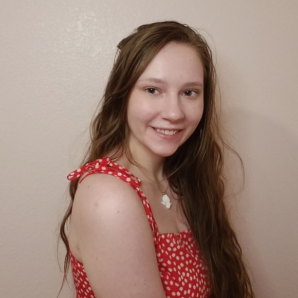 Meet your Posher, Heidi - Picture 1 of 1